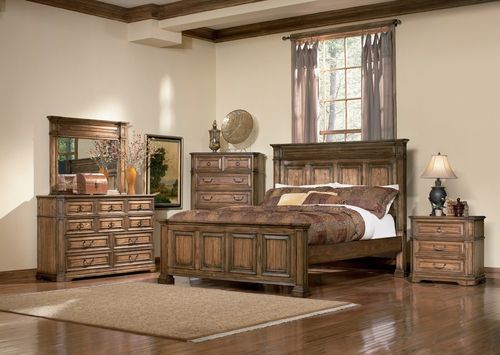 Edgewood Eastern King Size Bedroom Furniture Set in Warm Brown Oak - Coaster - 201621KE-BSET