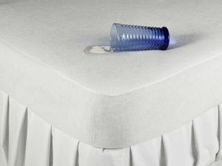 Mattress Protector - Cal King Size Platinum - QD0182