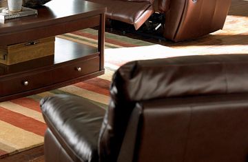 Recliner in Brown Leather - Coaster