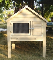 Southern Dome Rabbit Hutch in Natural Cedar - NewAgeGarden - ECORH202