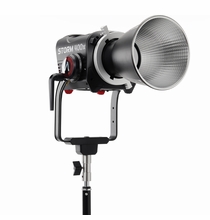 Aputure Storm 80c ボーエンズマウント変換アダプター付 STORM 80c Bowens Mount Adapter | Aputure