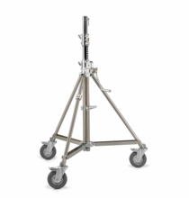 Avenger Super Wind Up Stand 29 Low Base with Foam Filled Wheels B6029X