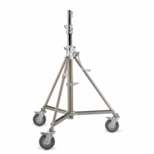 Avenger Super Wind Up Stand 29 Low Base with Foam Filled Wheels B6029X