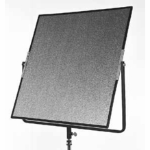 Matthews 24"x24" Aluminum Hand Reflector w/Black Yoke