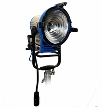 Used ARRI M18 1800W HMI Daylight Par System