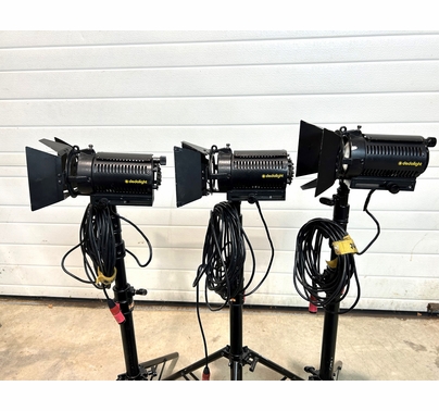 Used Dedolight 150W (3) Light Kit 24v Tungsten with Pelican Case