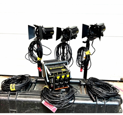 Used Dedolight 150W (3) Light Kit 24v Tungsten with Pelican Case