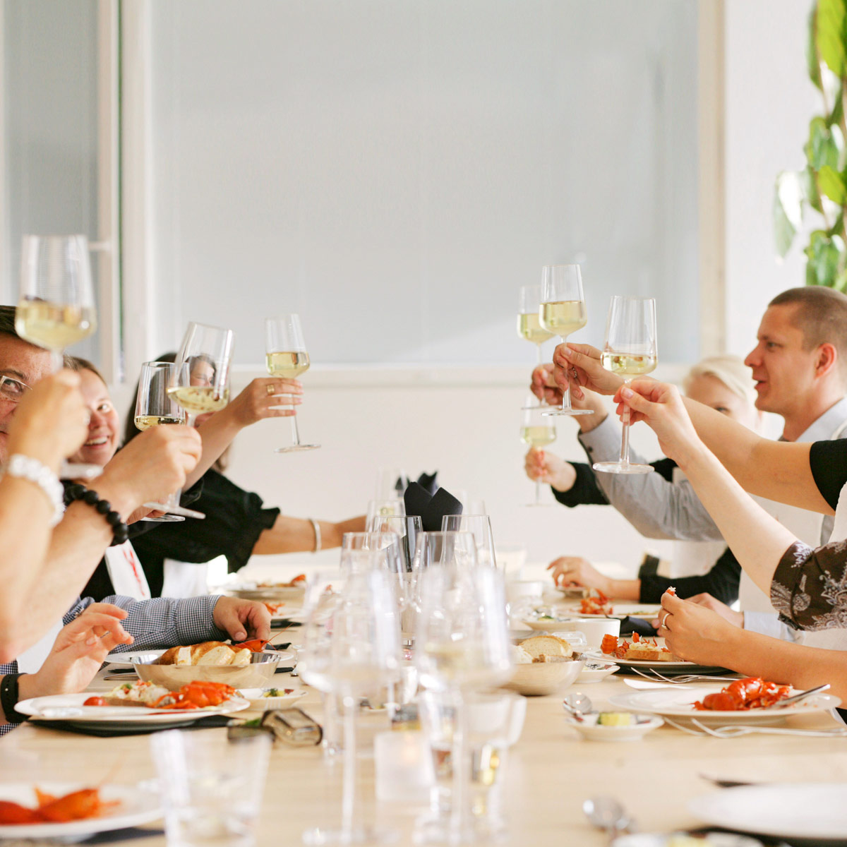 iittala Essence White Wine Glasses (Set of 4) Finnish Wedding Gifts