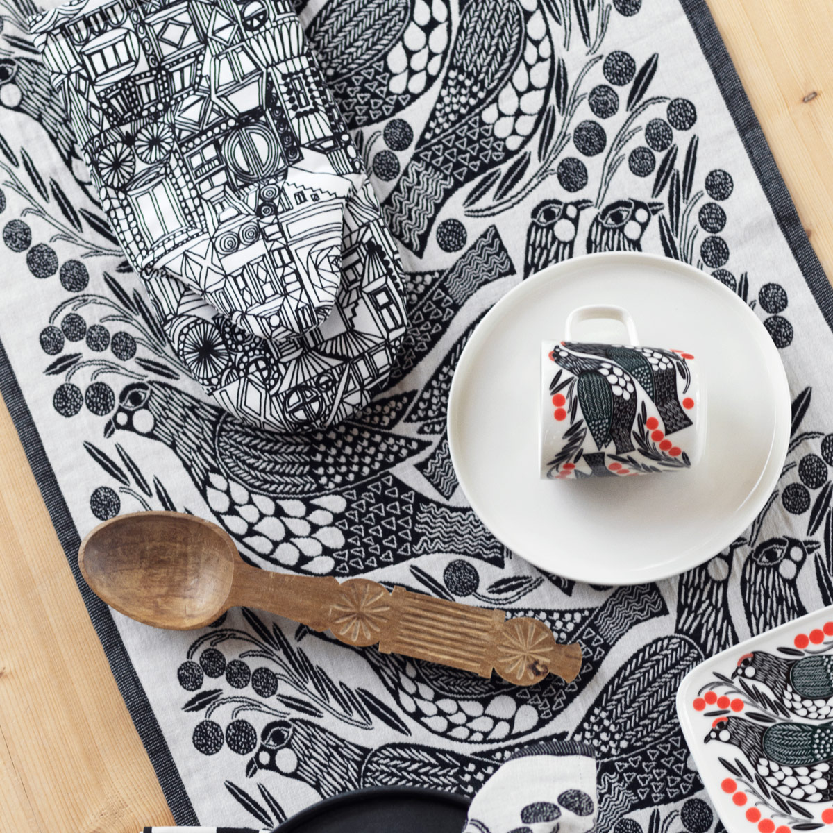 Marimekko Bubi Oven Mitt Aprons, Oven Mitts, & Pot Holders