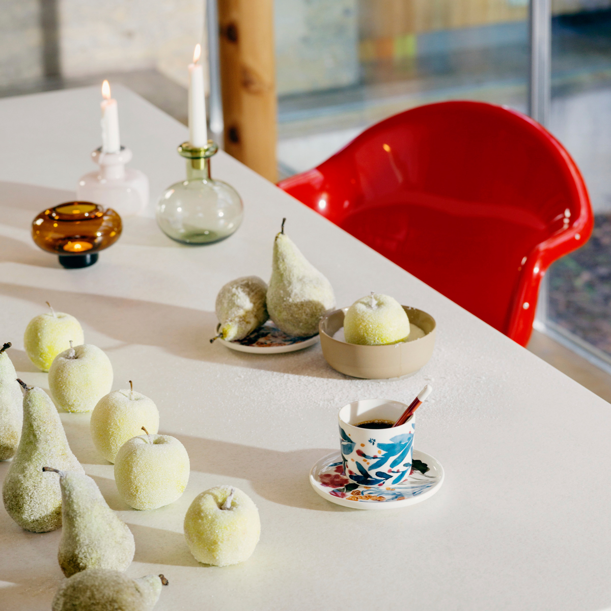 Marimekko Hyhma White / Multi Dinnerware