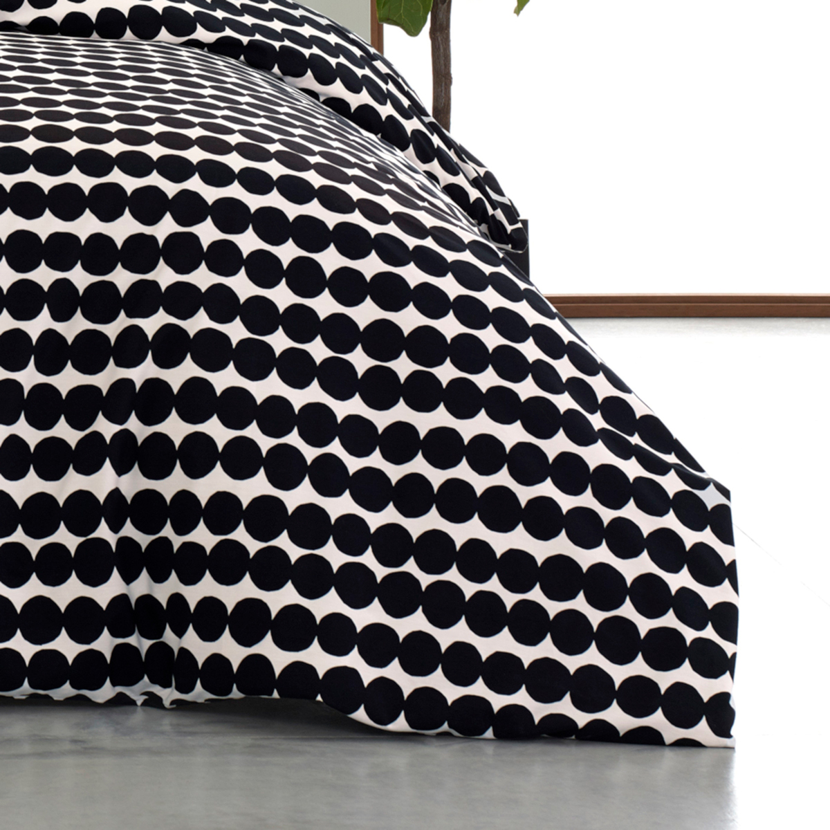 Marimekko Rasymatto White / Black Full / Queen Duvet Cover Set