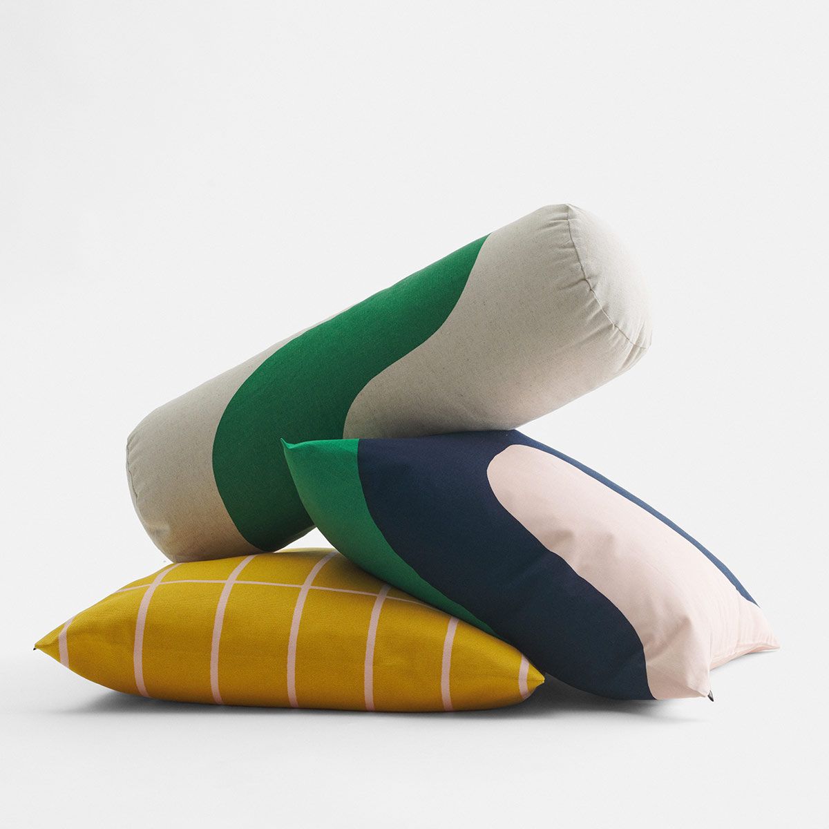 Marimekko Seireeni Green / Peach / Navy Throw Pillow Throw Pillows