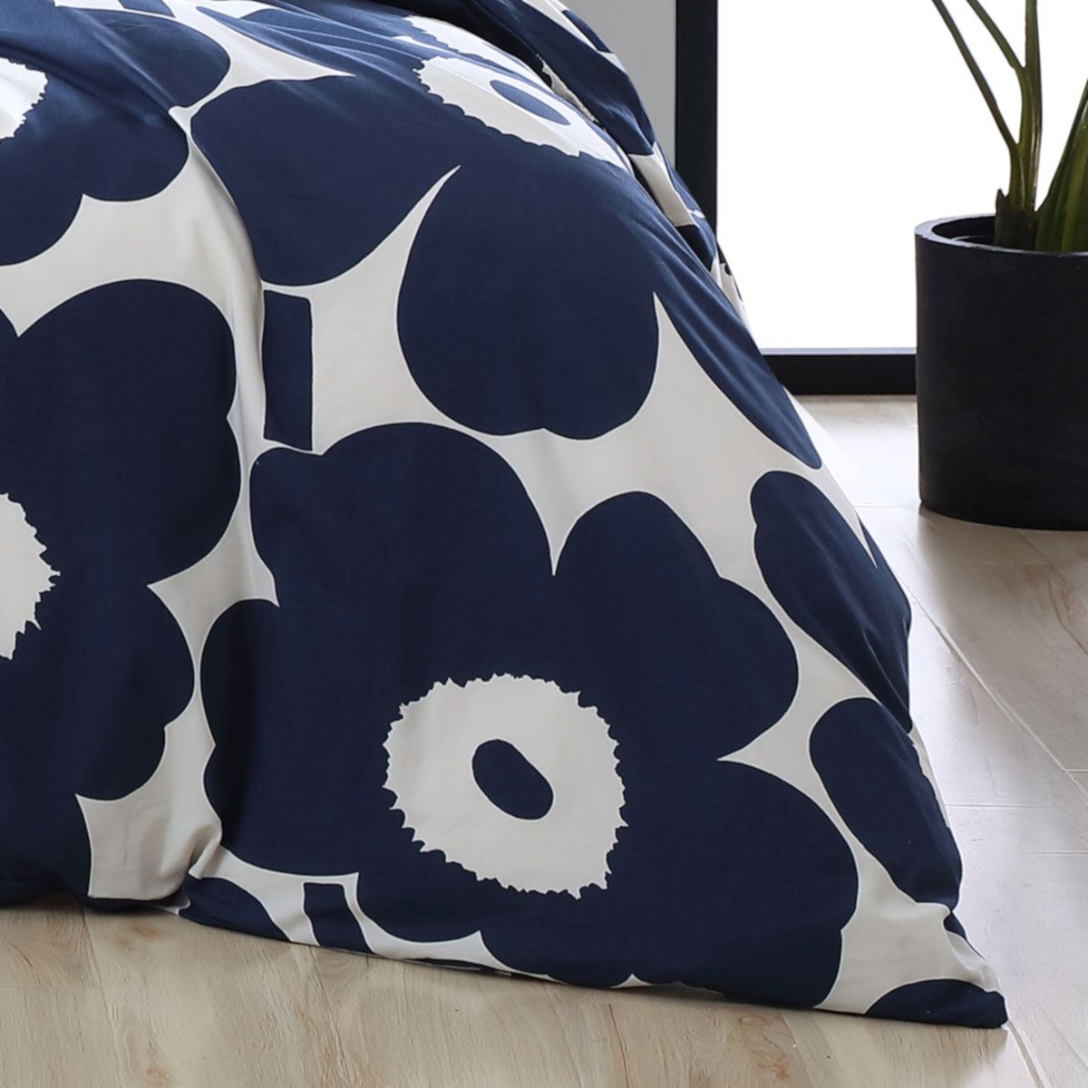 Marimekko Unikko Indigo Full / Queen Duvet Cover Set Marimekko Unikko