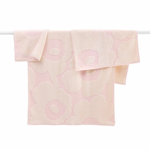 marimekko Beach Towel LOKKIホワイト/ブルー Amazon.com: Marimekko Lokki Blue Ovesized Beach Towel- 40X70