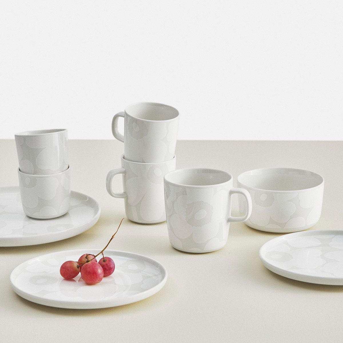 Marimekko Unikko White / Off White Dinner Plate Marimekko Plates