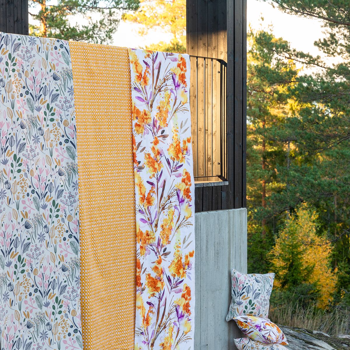 Pentik Lehto Cream / Multicolor AcrylicCoated Cotton Fabric Outlet Sale