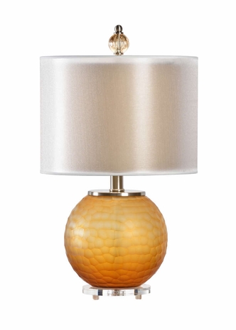 22405 Wildwood Chiseled Glass Amber Aerin Lamp