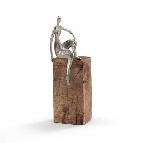 294302 Wildwood Lamps Seated Lady