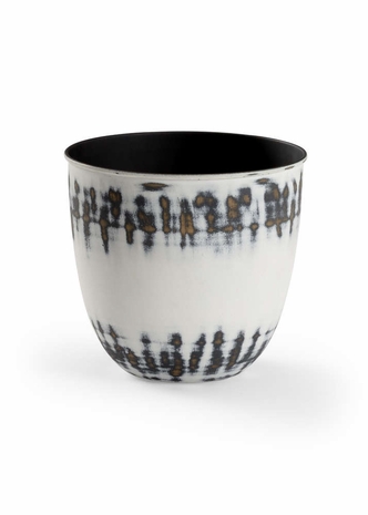 301787 Wildwood Iron Aztec/Black Cyrus Planter (Sm)