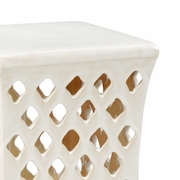 382235 Chelsea House 17in. Ceramic Merideth Garden Seat with White Glaze Finish