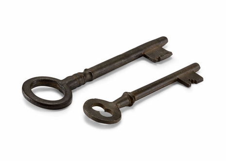 382961 Chelsea House Rust Finish Iron Set Of Keys (S2)
