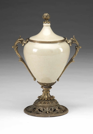 391329 Wildwood Lamps Covered Jar in Porcelain