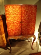492259 Jonathan Charles Hampton Red Chinoiserie Drinks Cabinet