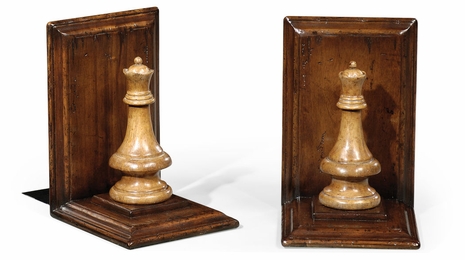 493712-WAL Jonathan Charles Country Farmhouse Walnut Chess Piece Bookends (Queen)