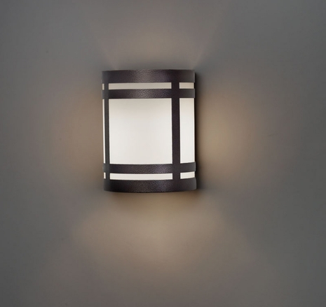 9133L10 Ultralights Lighting Classics 10-Inch Wall Sconce