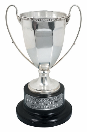 AC321 Authentic Models Polo Trophy