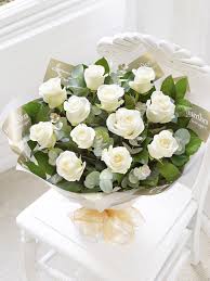 12 Rose white