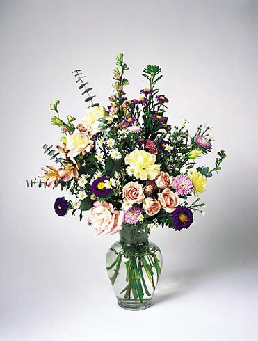  Medium Vase Arrangement