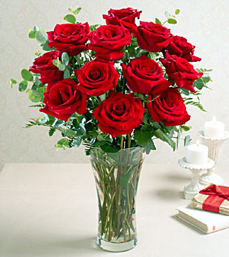 roses in crystal vase 