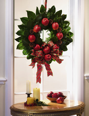 T078-02 Apple Magnolia Wreath
