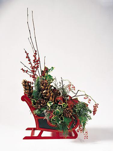 T082-01 Sleigh Arrangement