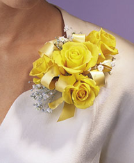T091-03 Four Rose Corsage