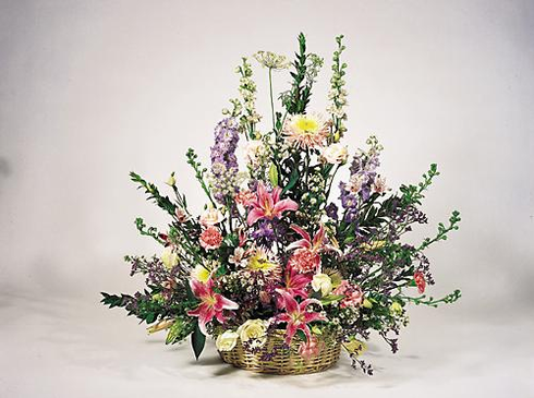 T127-06 Pastel Basket