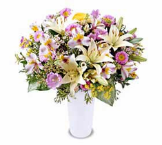 The FTD� Dainty� Arrangement