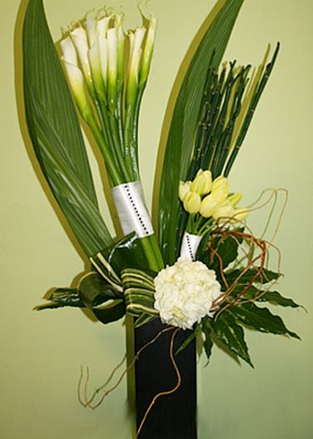 The FTD� Exquisite Memorial
