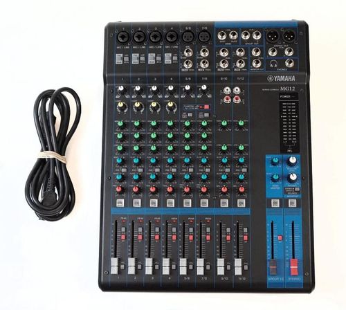 Yamaha 12-CHANNEL ANALOG MIXER - MG12