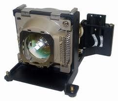 BenQ DS760, DX760, PB8100, PB8120, PB8210, PB8220, PB8230 Projector Lamp - 60.J3503.CB1