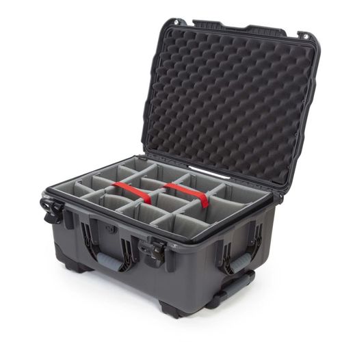 Nanuk Case w/padded divider - Graphite-950S-020GP-0A0