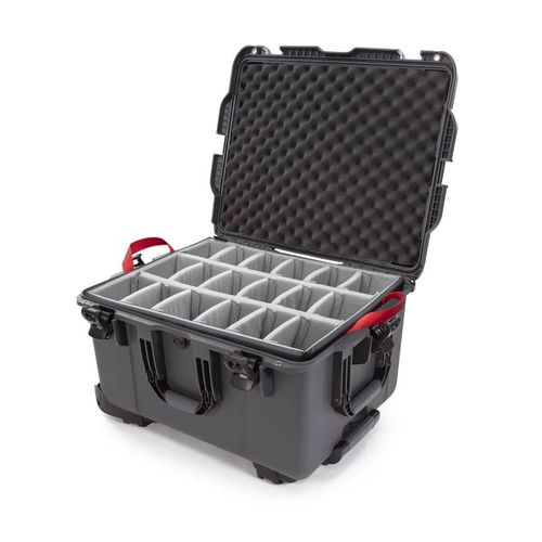 Nanuk Case w/padded divider - Graphite-960S-020GP-0A0