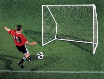Franklin Sports 5'H X 6'W X 3.5'D Plastic Goal - click to enlarge