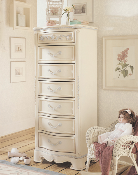 Lea Jessica McClintock Drawer Lingerie Chest in Antique White