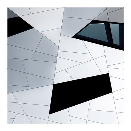 1x Collection Open Edition Canvas Giclee :"Facade Lines"
