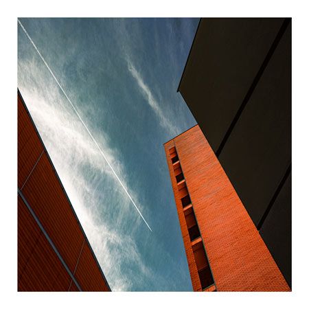 1x Collection Open Edition Canvas Giclee :"Look Up Barcelona" 1x Collection Open Edition Canvas Giclee :"Look Up Barcelona"