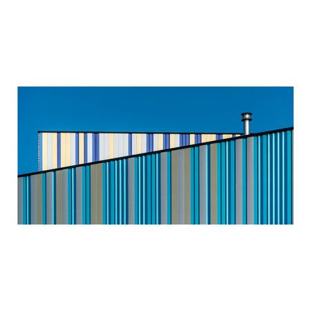 1x Collection Open Edition Canvas Giclee :"The Chimney" 1x Collection Open Edition Canvas Giclee :"The Chimney"