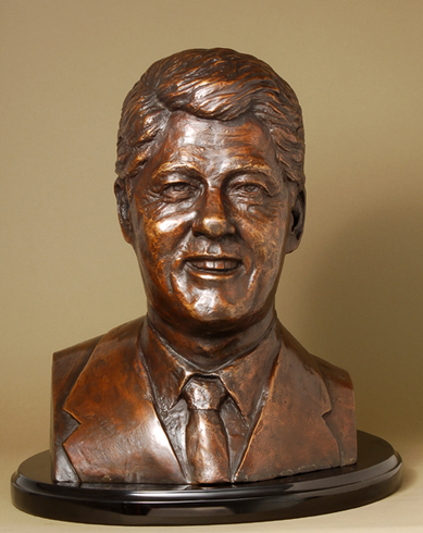 Butterfield Handcrafted Solid Bronze Sculpture:"President Bill Clinton" Butterfield Handcrafted Solid Bronze Sculpture:"President Bill Clinton"