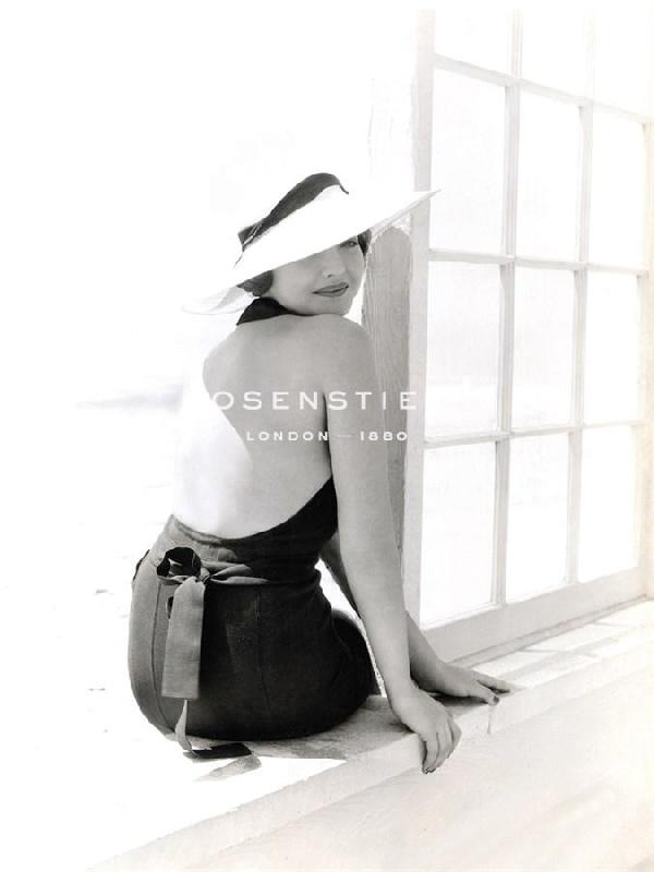 The Chelsea Collection 30 x 40 in. Open Giclee Canvas:"Sunbathing Chic"